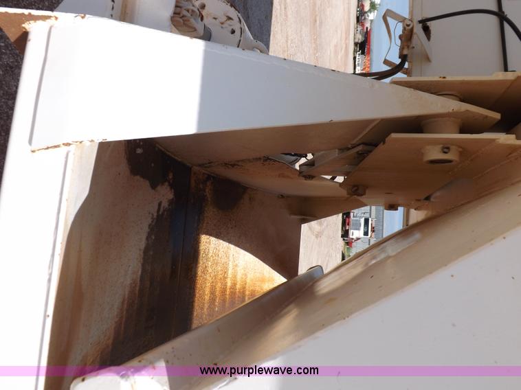 image for item H9145 2001 Corn Belt bottom dump trailer