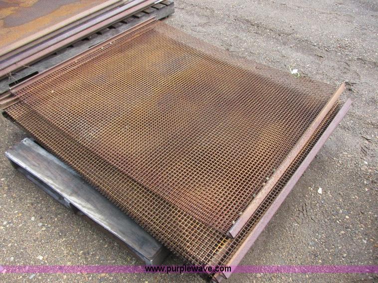 image for item H9280 (8) Pioneer crusher screens