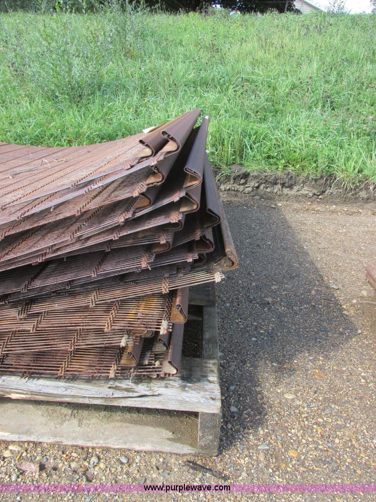 image for item H9286 (22) Pioneer crusher screens