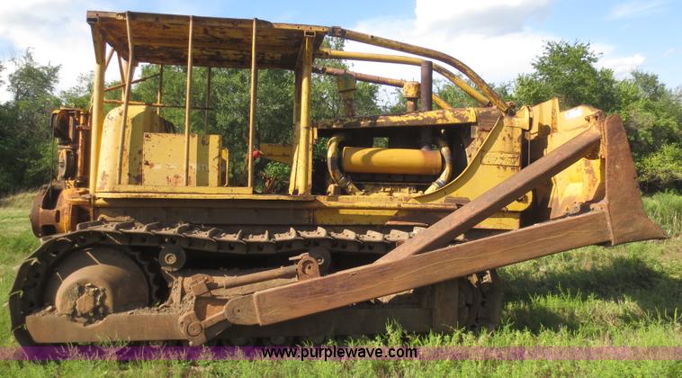 image for item I2220 Allis Chalmers HD20H dozer