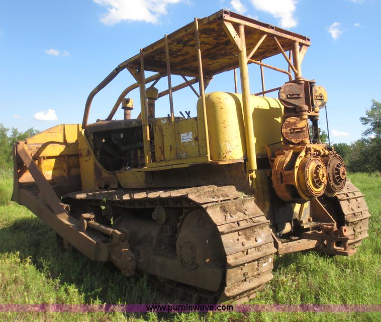 image for item I2220 Allis Chalmers HD20H dozer