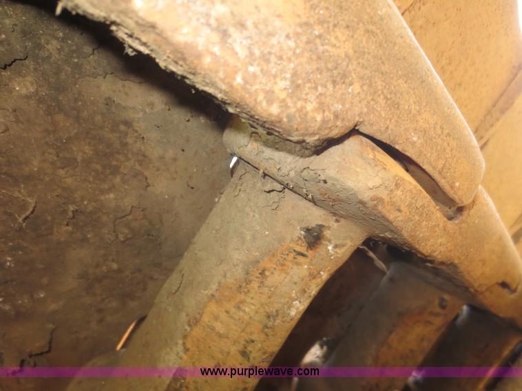 image for item I2220 Allis Chalmers HD20H dozer