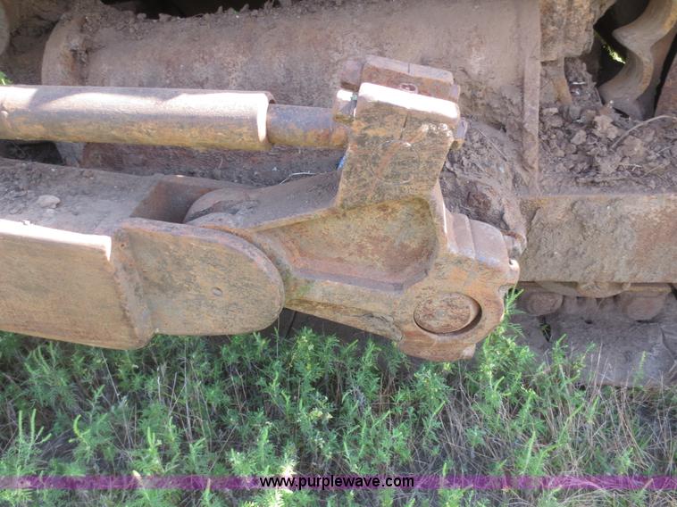 image for item I2220 Allis Chalmers HD20H dozer