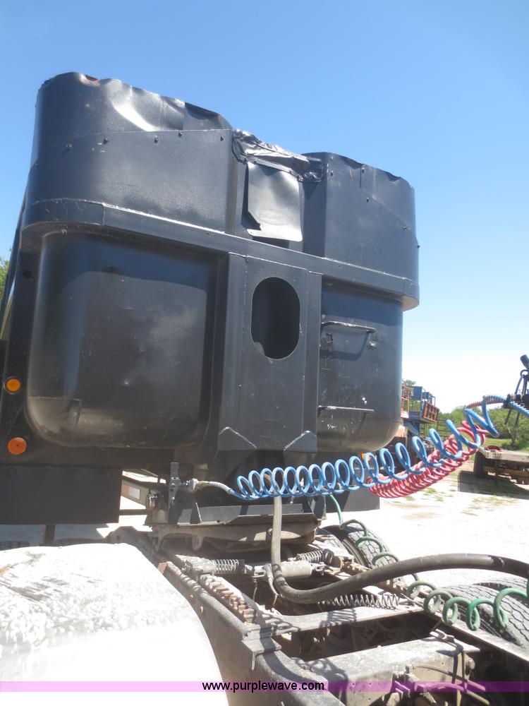 image for item I2221 1998 Clements end dump trailer