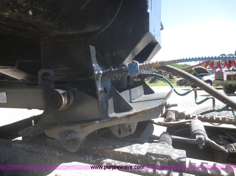 image for item I2221 1998 Clements end dump trailer