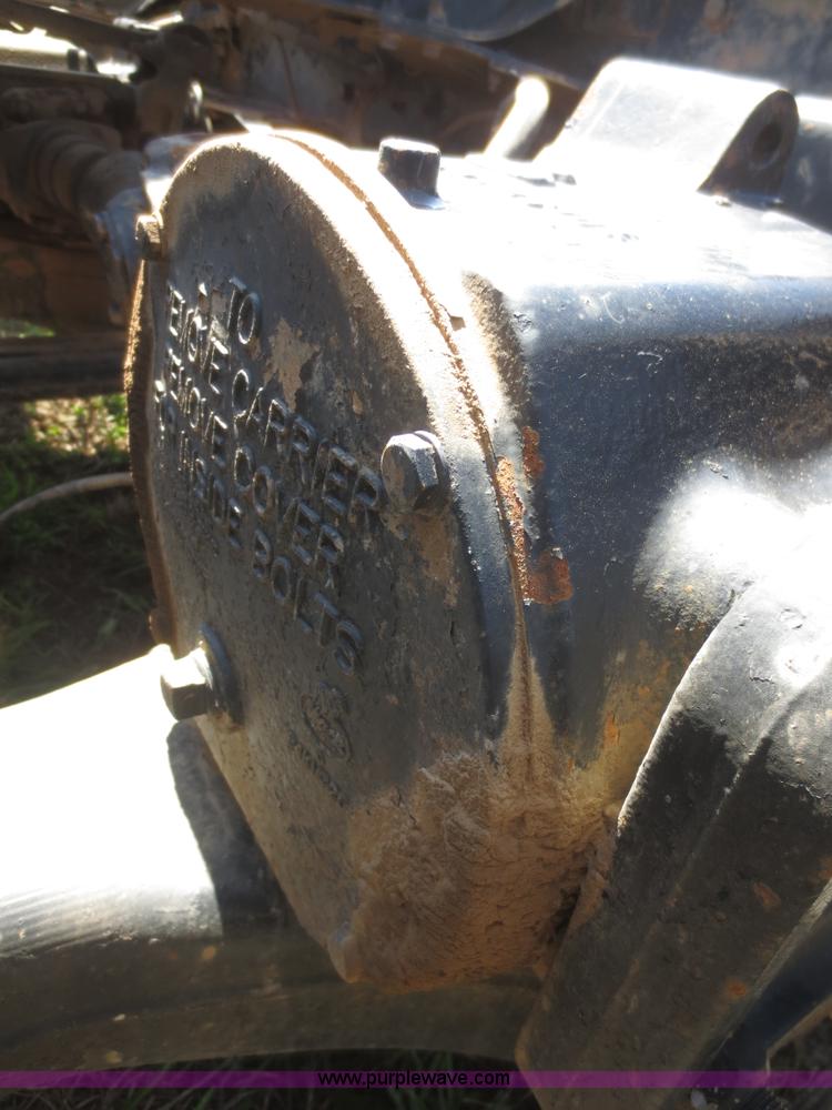 image for item I2233 2001 Mack CH613 semi truck