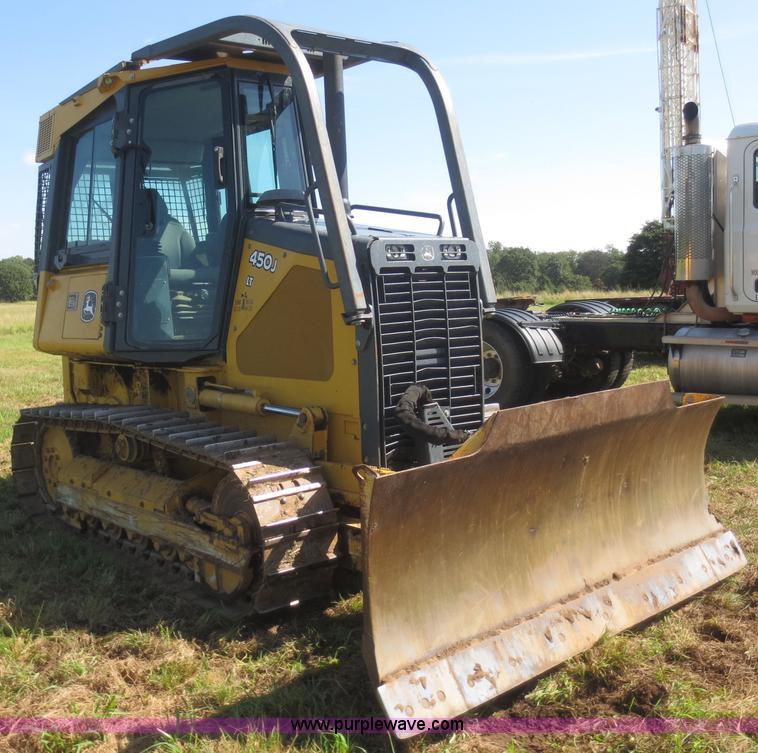 image for item I2234 2006 John Deere 450J LT dozer