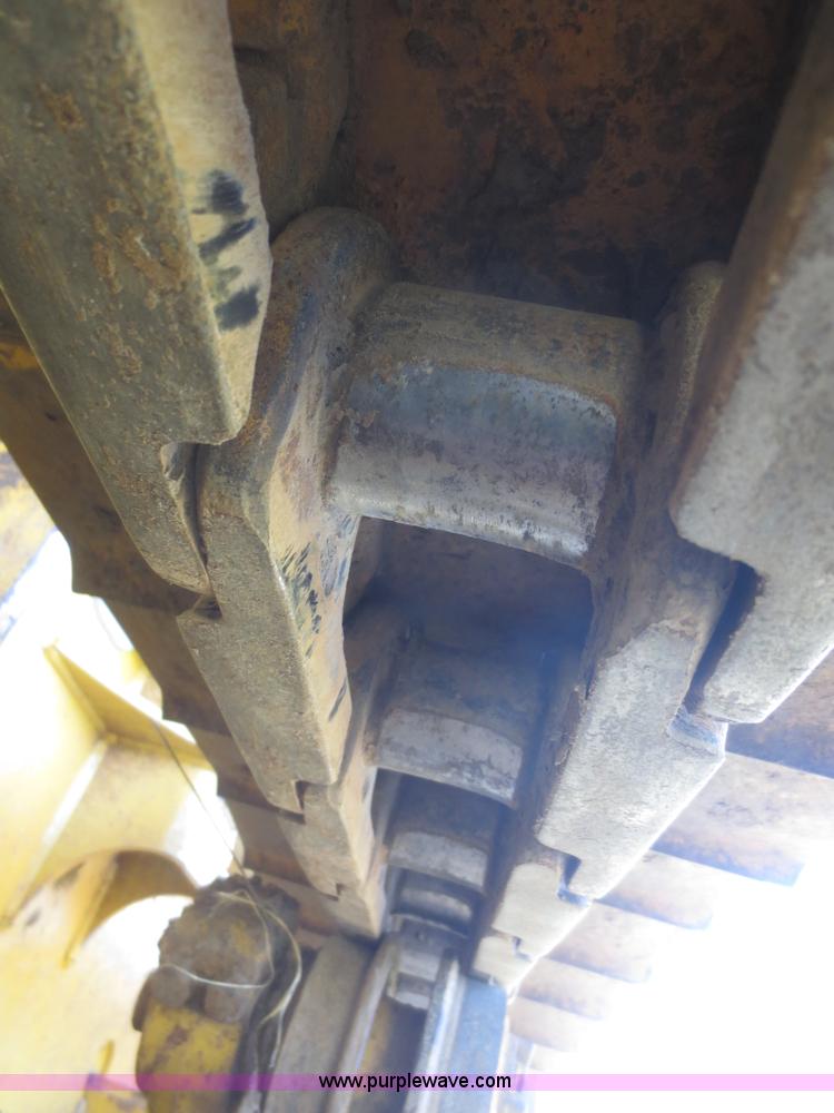 image for item I2234 2006 John Deere 450J LT dozer