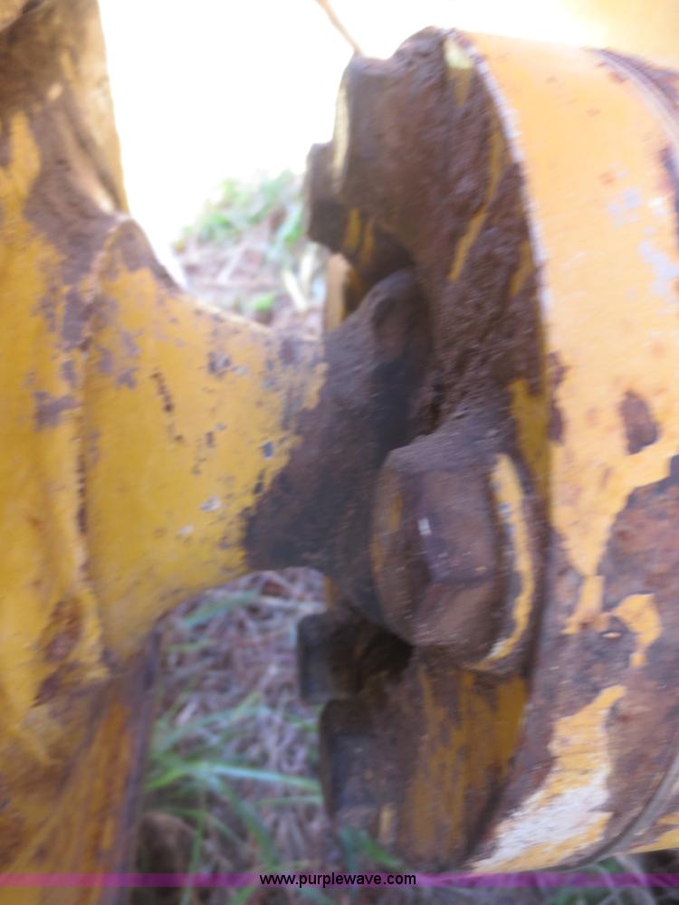 image for item I2234 2006 John Deere 450J LT dozer