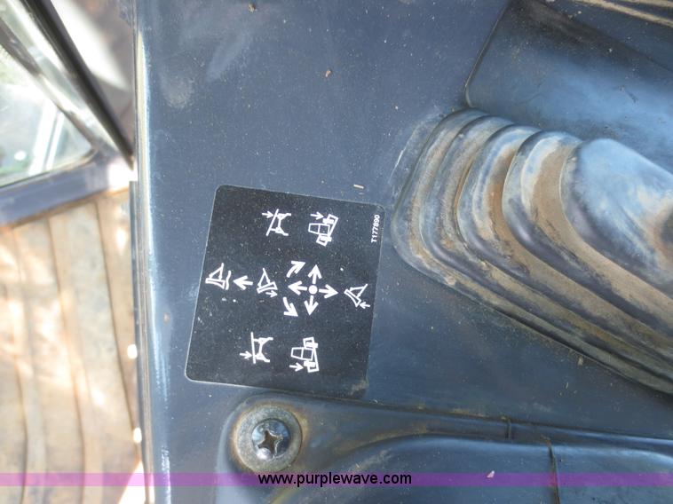 image for item I2234 2006 John Deere 450J LT dozer