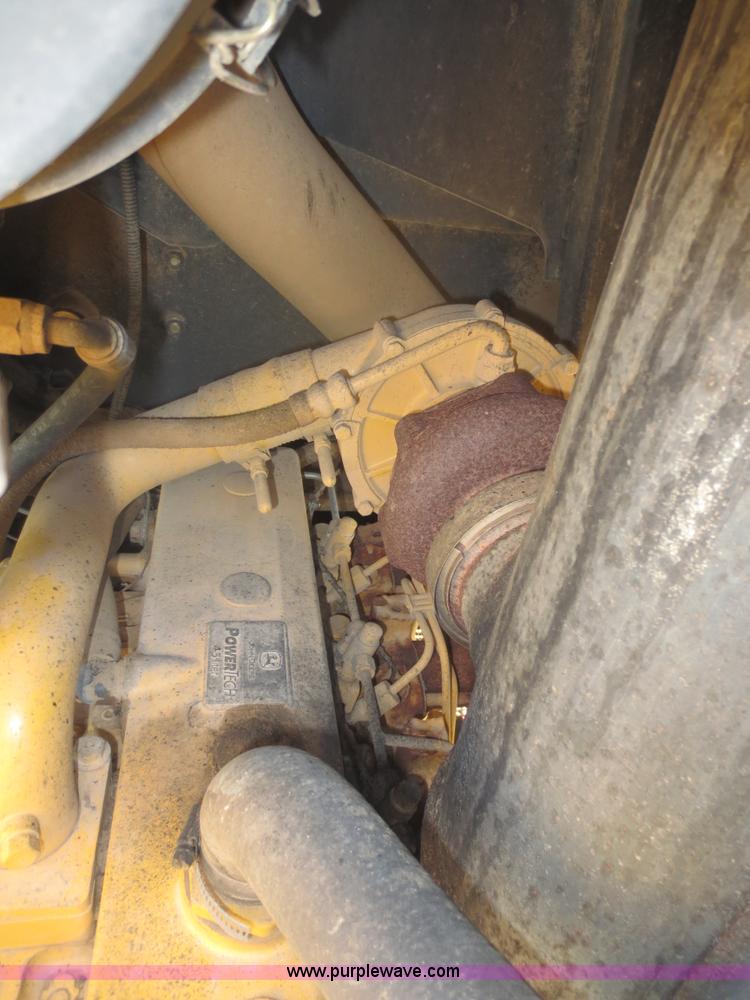 image for item I2234 2006 John Deere 450J LT dozer