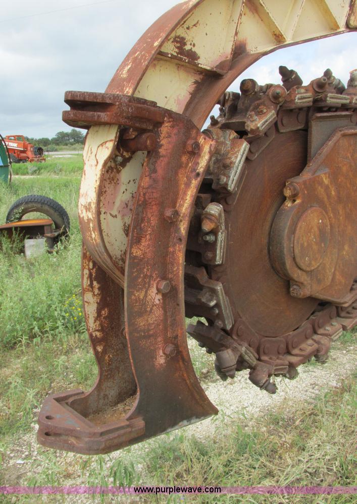 image for item I2526 1990 Tesmec TRS 1000B rocksaw