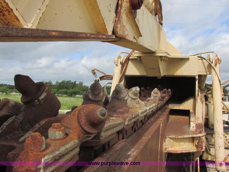 image for item I2526 1990 Tesmec TRS 1000B rocksaw