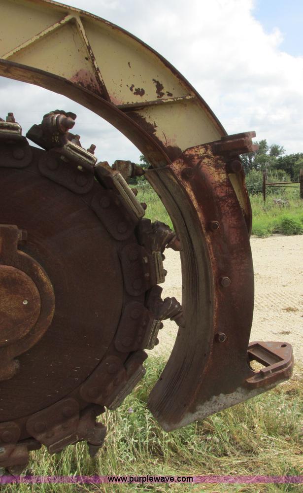 image for item I2526 1990 Tesmec TRS 1000B rocksaw