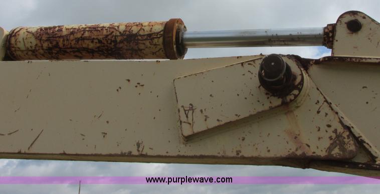 image for item I2526 1990 Tesmec TRS 1000B rocksaw