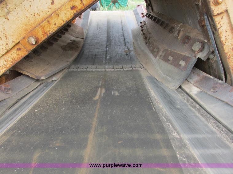 image for item I2526 1990 Tesmec TRS 1000B rocksaw