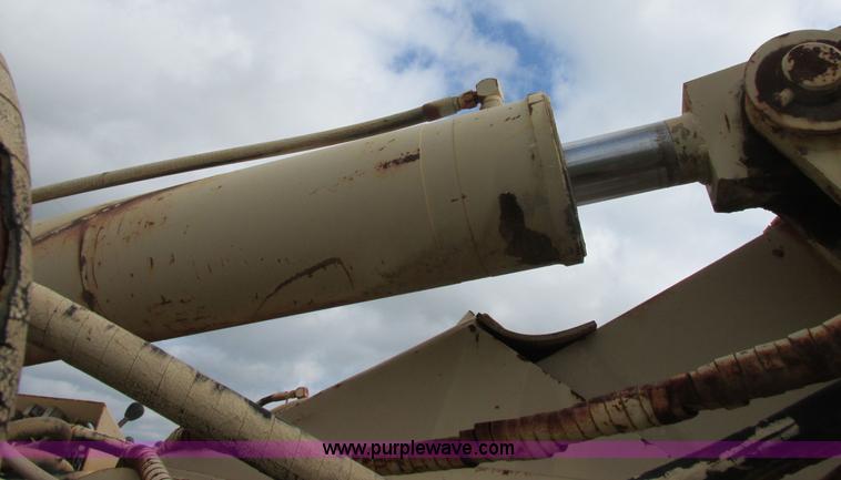 image for item I2526 1990 Tesmec TRS 1000B rocksaw