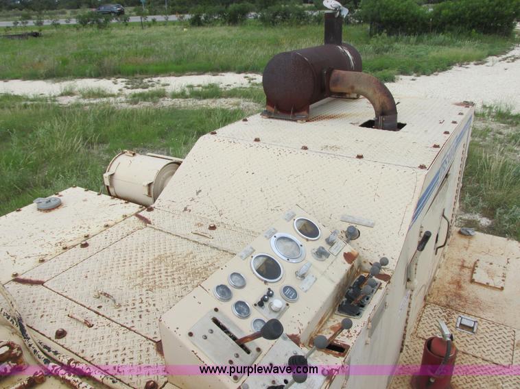 image for item I2526 1990 Tesmec TRS 1000B rocksaw