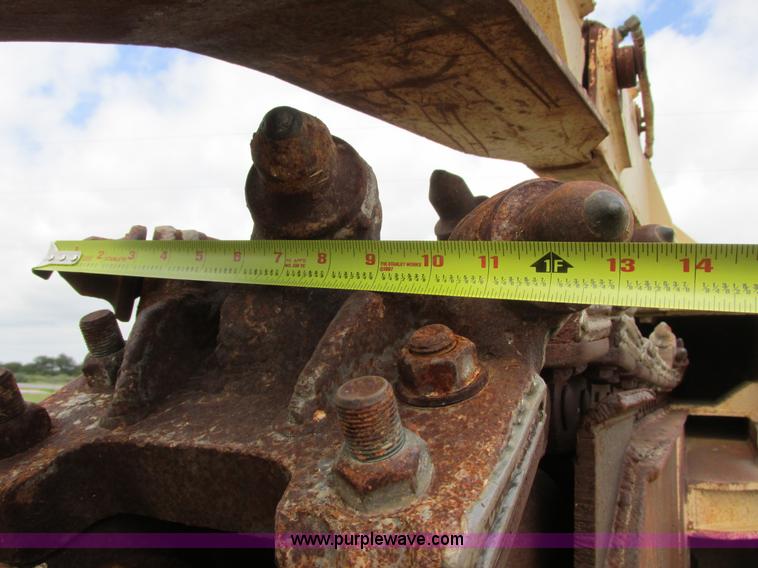 image for item I2526 1990 Tesmec TRS 1000B rocksaw