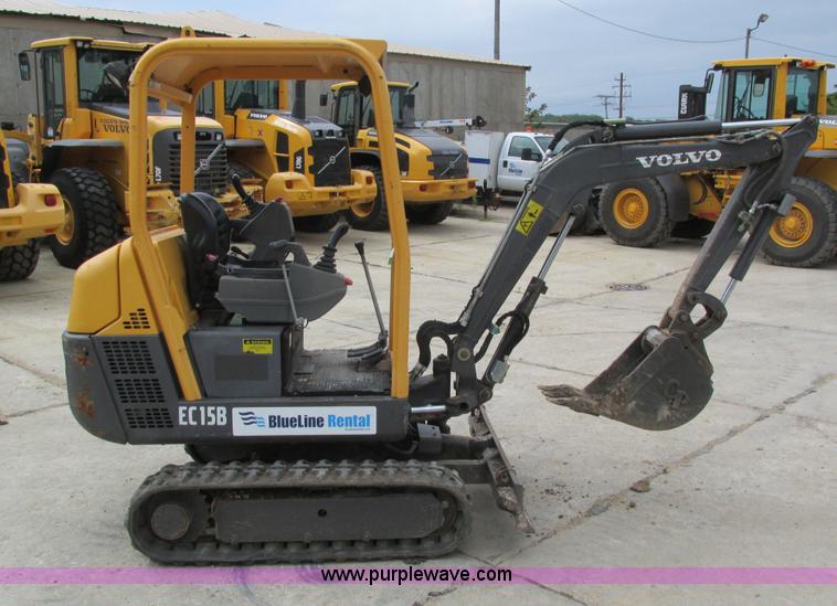 image for item I4134 2008 Volvo EC15B compact excavator