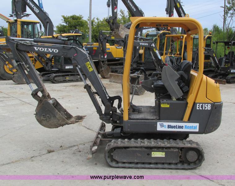 image for item I4134 2008 Volvo EC15B compact excavator