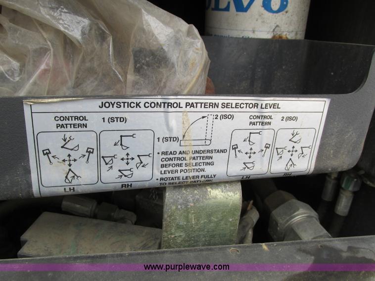 image for item I4134 2008 Volvo EC15B compact excavator