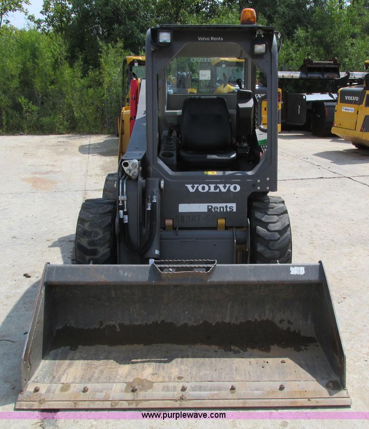 image for item I4135 2012 Volvo MC70C skid steer