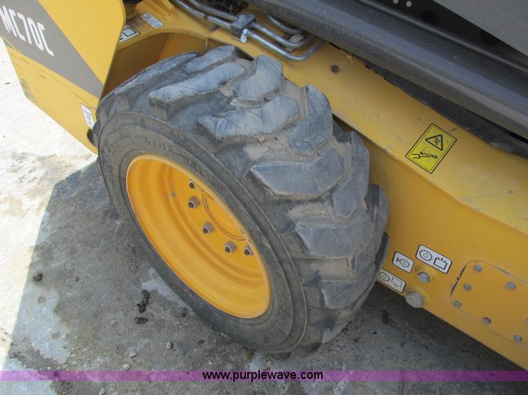 image for item I4135 2012 Volvo MC70C skid steer