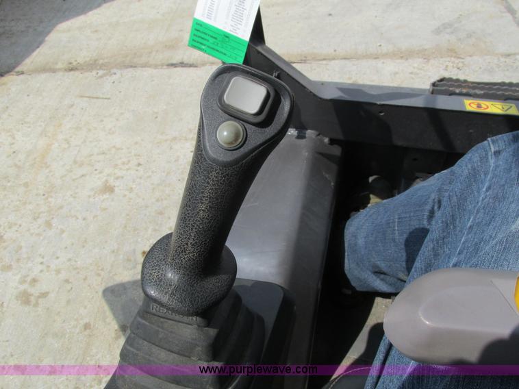 image for item I4135 2012 Volvo MC70C skid steer