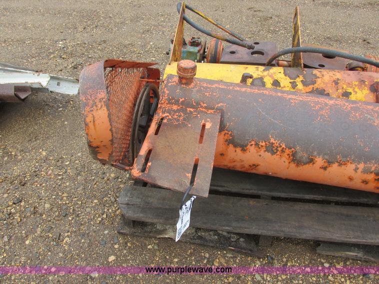 image for item I6071 Hydraulic tank with pump