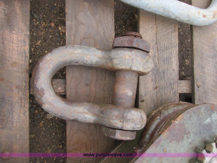 image for item I6072 (2) clevis