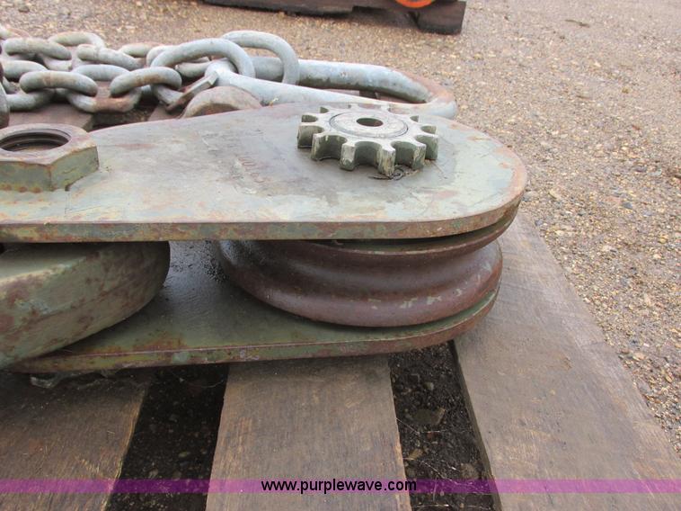 image for item I6072 (2) clevis