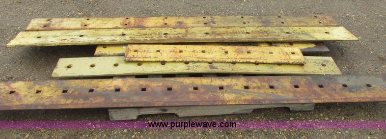 image for item I6089 (6) assorted bolt-on cutting edges