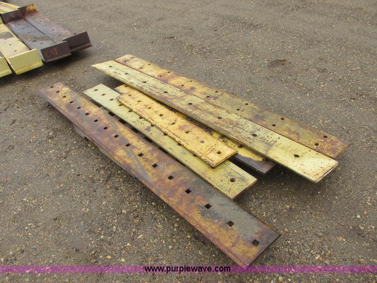 image for item I6089 (6) assorted bolt-on cutting edges