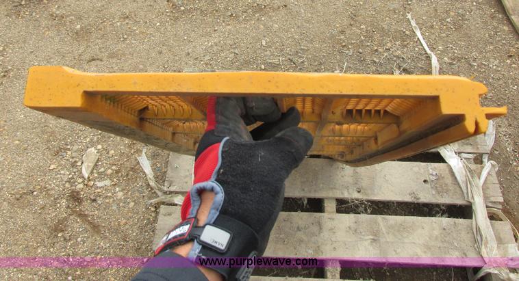 image for item I6090 El Jay poly screens