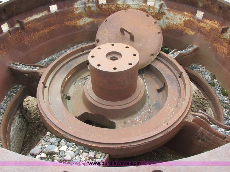 image for item I6098 El Jay RRC54 Roller cone 54 cone crusher