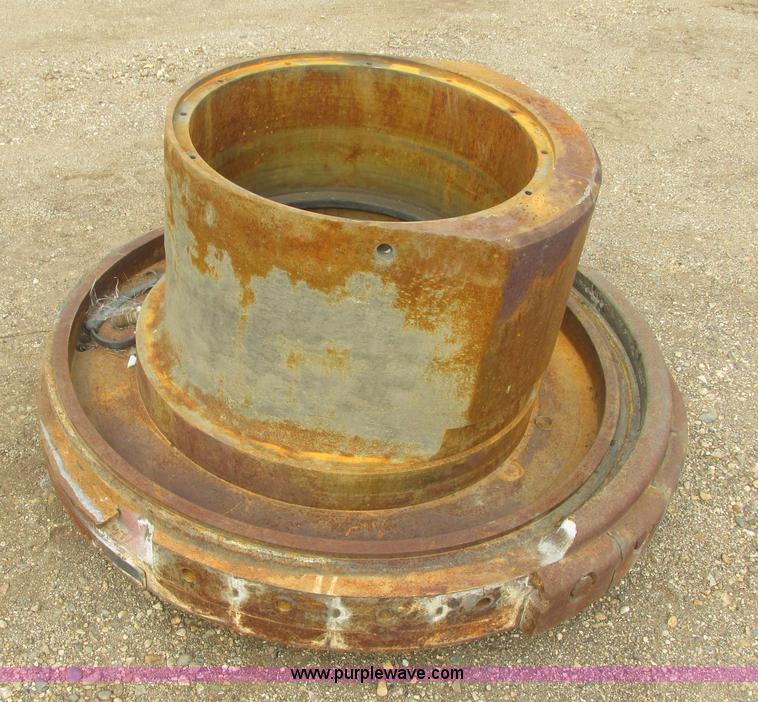 image for item I6098 El Jay RRC54 Roller cone 54 cone crusher