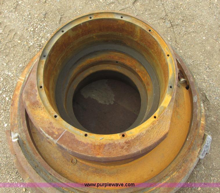 image for item I6098 El Jay RRC54 Roller cone 54 cone crusher