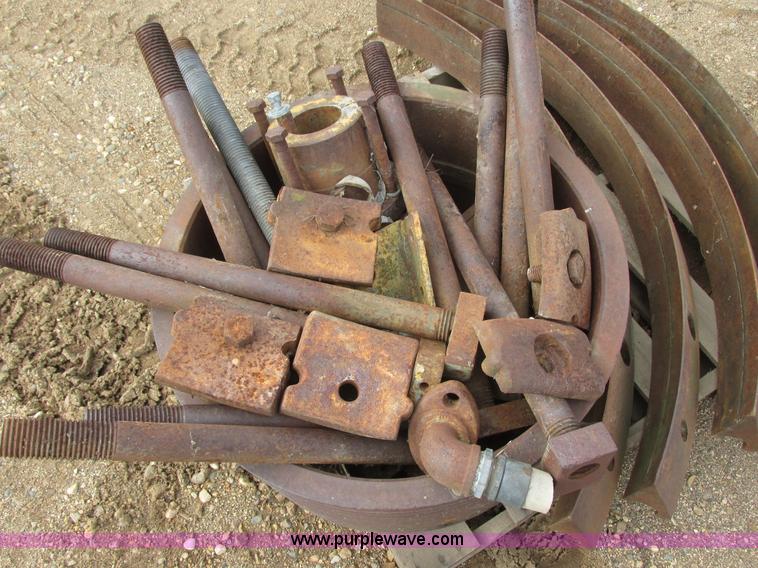 image for item I6098 El Jay RRC54 Roller cone 54 cone crusher