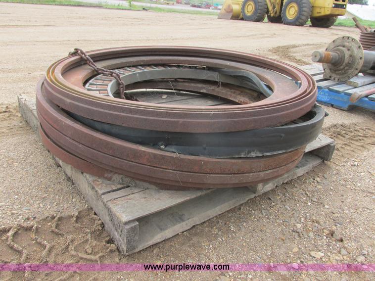 image for item I6098 El Jay RRC54 Roller cone 54 cone crusher