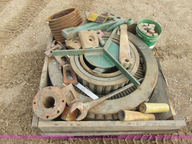 image for item I6098 El Jay RRC54 Roller cone 54 cone crusher