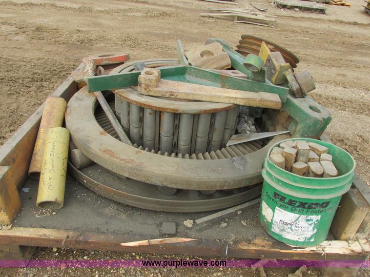 image for item I6098 El Jay RRC54 Roller cone 54 cone crusher