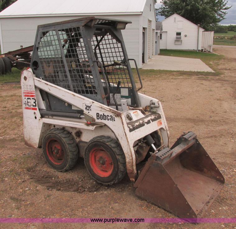 image for item I6099 2004 Bobcat 463F skid steer