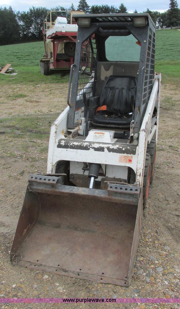 image for item I6099 2004 Bobcat 463F skid steer