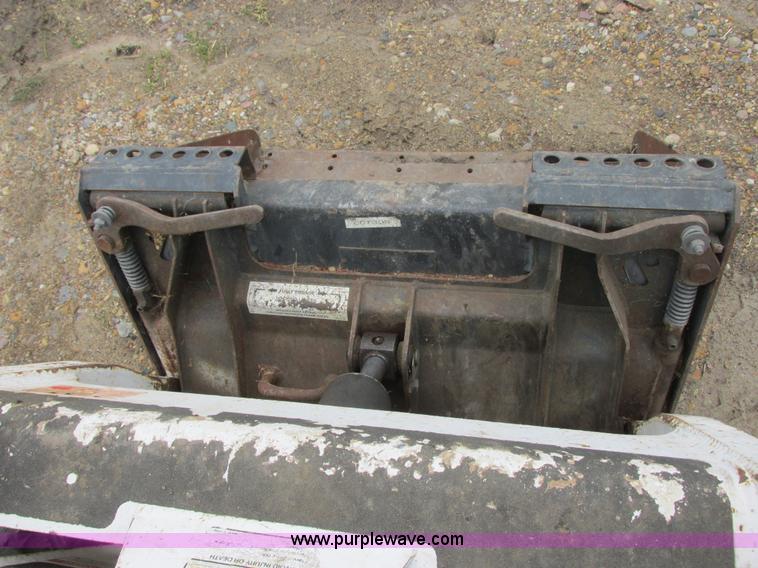 image for item I6099 2004 Bobcat 463F skid steer