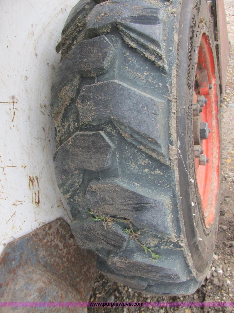 image for item I6099 2004 Bobcat 463F skid steer