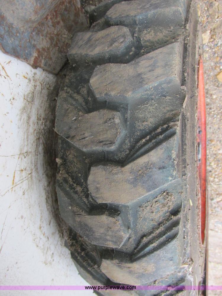 image for item I6099 2004 Bobcat 463F skid steer