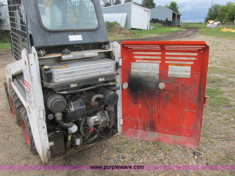 image for item I6099 2004 Bobcat 463F skid steer
