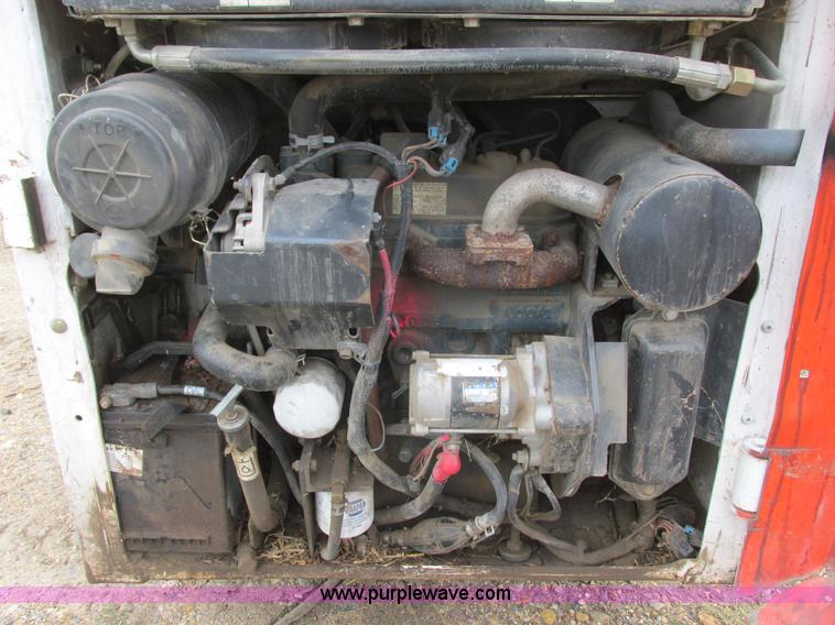 image for item I6099 2004 Bobcat 463F skid steer