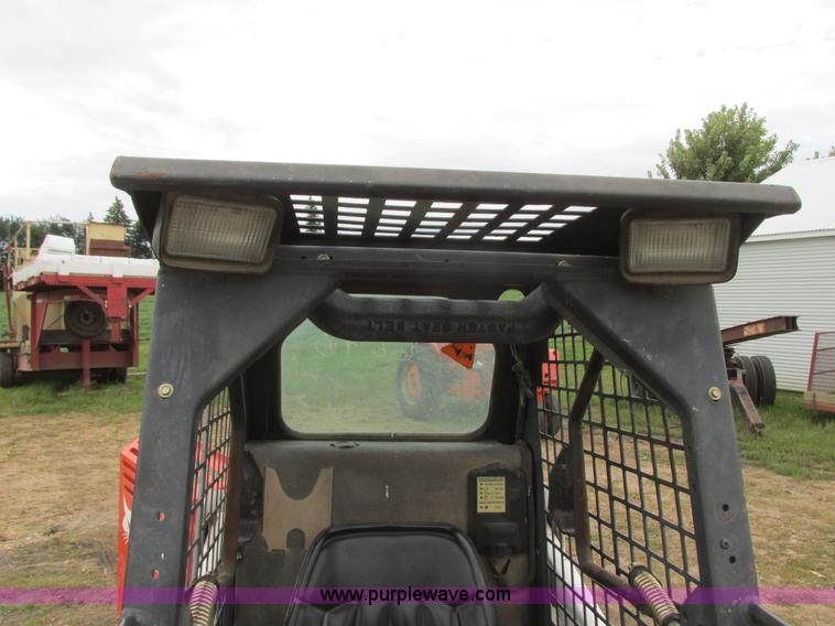 image for item I6099 2004 Bobcat 463F skid steer